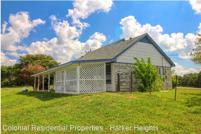 Building Photo - 3 br, 2 bath House - 320 Armadillo Lane