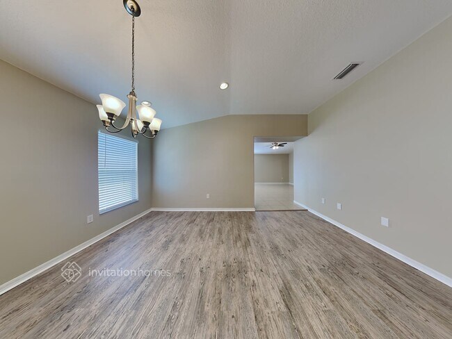 Foto del edificio - 2496 Brownwood Dr