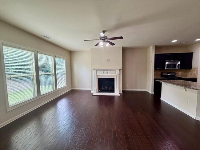 Foto del edificio - 4615 Woodbine Way