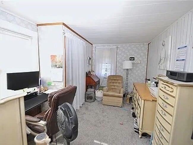 Building Photo - Newly Renovated Apartment in Liverpool!