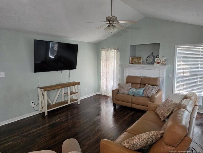 Foto del edificio - 4242 Pete Warner Ct