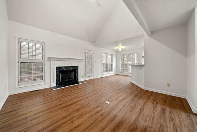 Foto del edificio - Live in Comfort & Style – 4BR Home with De...