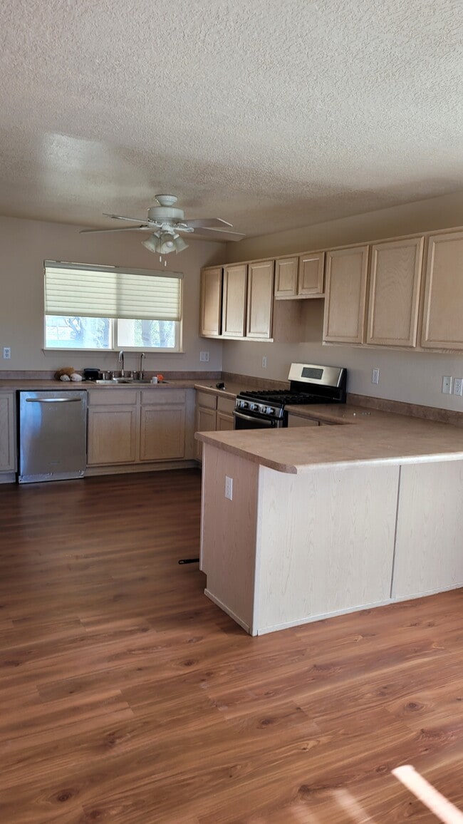 Foto del edificio - 1501 Casa Florida Pl NW