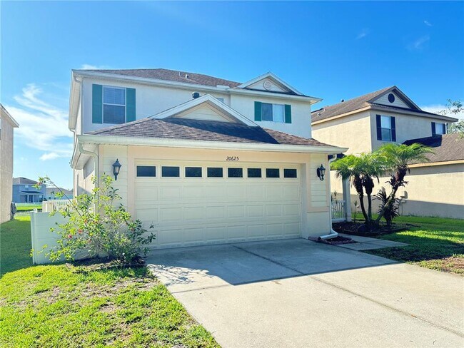 Foto del edificio - 20625 Great Laurel Ave