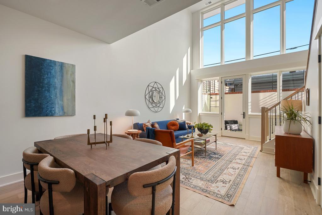 Foto principal - 1605 Holbrook St NE