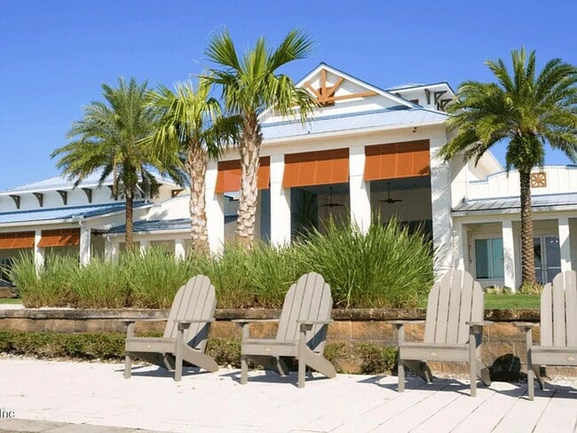 Building Photo - 177 Killarney Ave