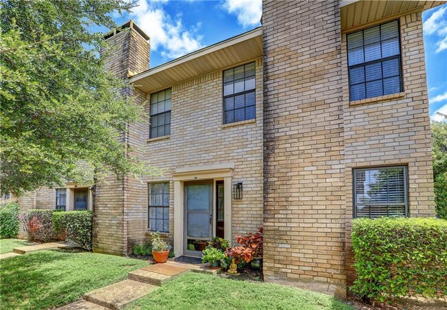 Building Photo - 8400 Jamestown Dr