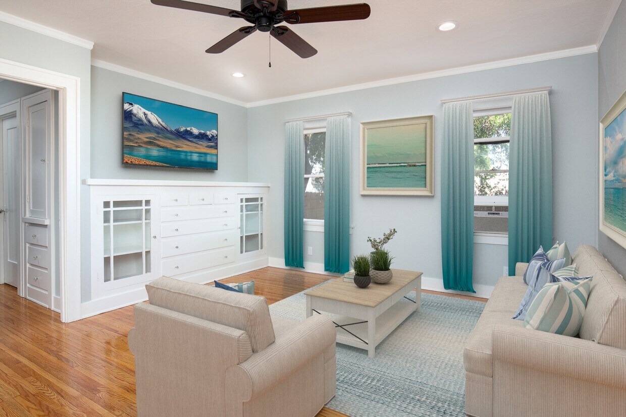 Living Room - 2556 El Molino Ave