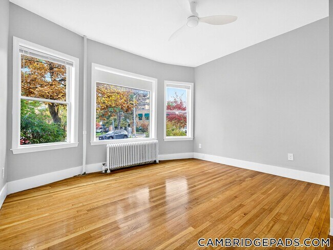 Foto del edificio - 1576 Cambridge St