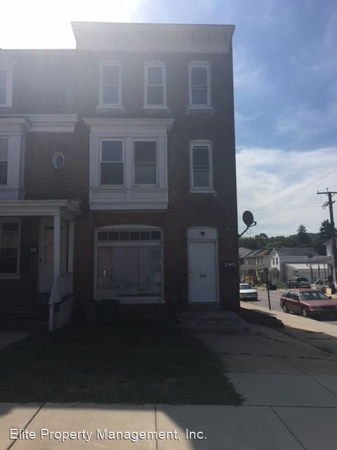 Primary Photo - 5 br, 1 bath House - 340 W Cottage Pl., Ap...