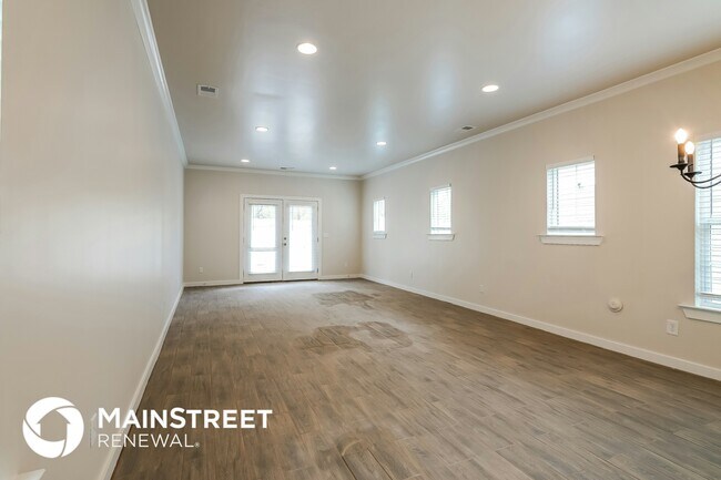 Foto del edificio - 279 Creek Run Way