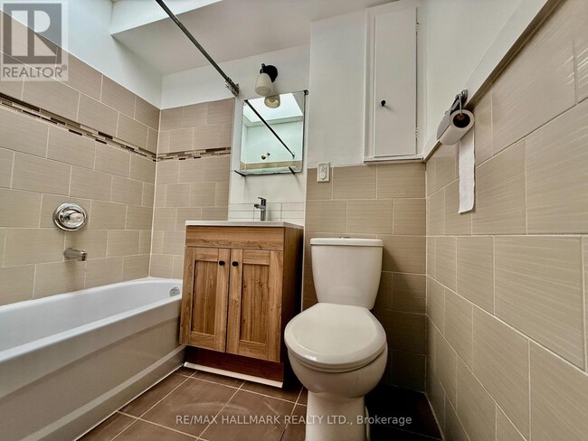 Building Photo - 314 Browns Line