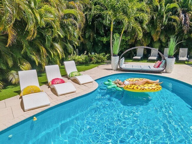 Foto del edificio - 2101 NE 15th St