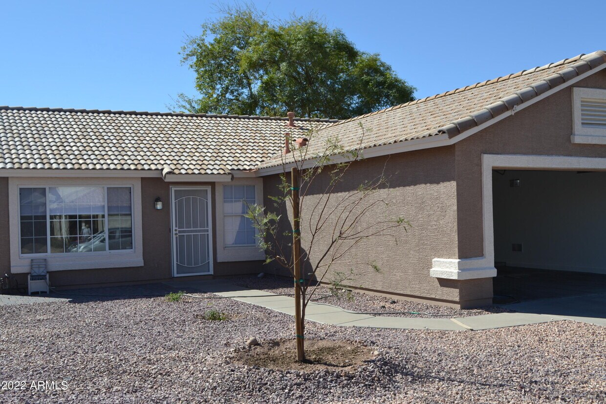 947 W 15th Ln, Apache Junction, AZ 85120 House Rental in Apache