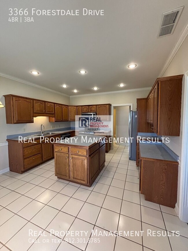 Building Photo - 3366 Forestdale Dr