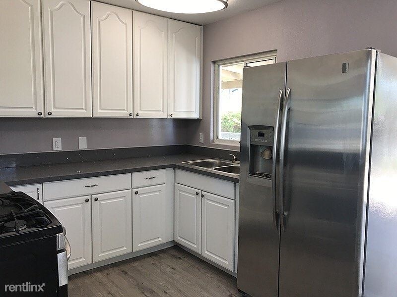 Foto principal - 3 br, 1 bath House - 111 Ivy Street