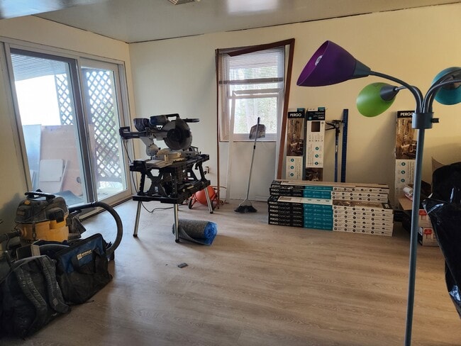 Living - 1167 El Paso Ct