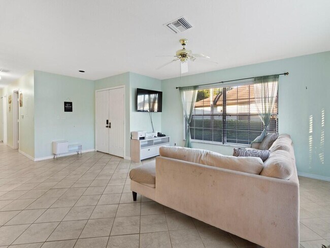 Foto del edificio - 1607 Laurel Leaf Ln