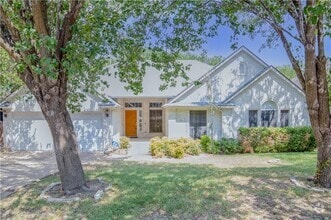 Building Photo - 7764 Yaupon Dr