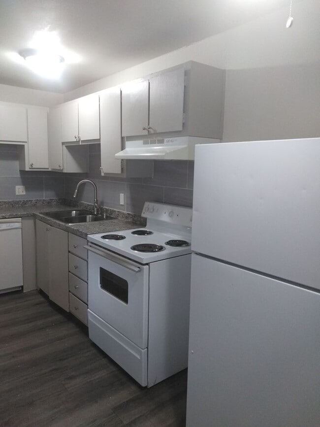 Building Photo - 1429 Potter Dr