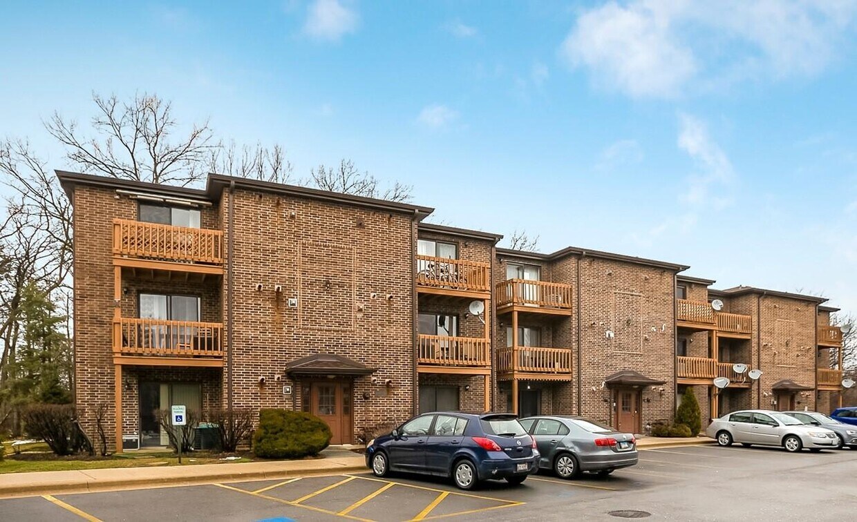 Frente - 2268 Abbeywood Dr