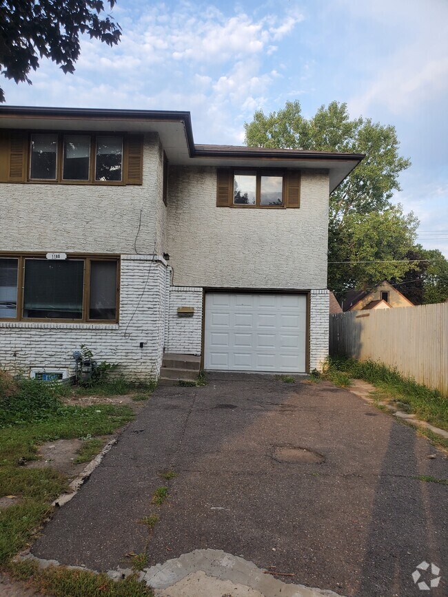 PaynePhalen Apartments for Rent with a Dog Park Saint Paul, MN 1