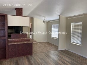 Building Photo - 211 Monroe St