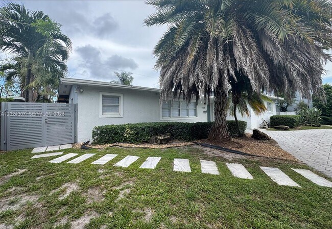 Building Photo - 11235 NW 62nd Ave