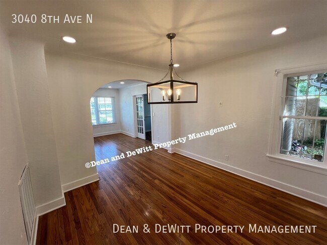 Building Photo - Historic Kenwood 4/2 SFH - For Rent