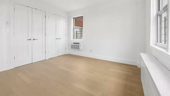 Building Photo - 2300 Fifth Avenue