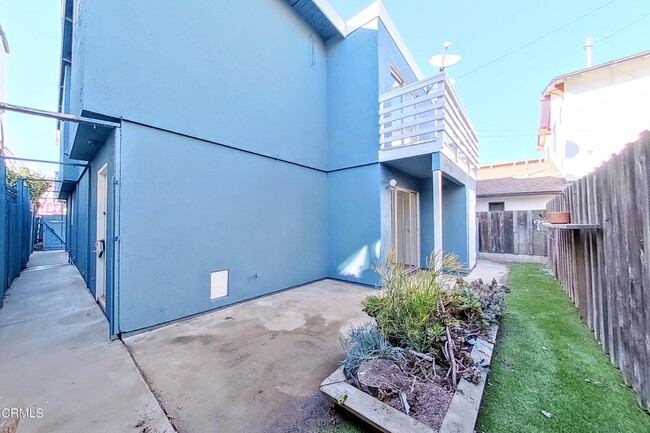 Building Photo - 2908 Lakeshore Ct