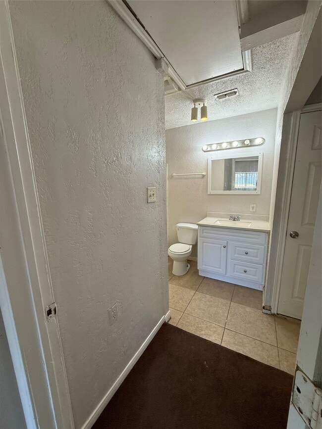 Foto del edificio - 5411 Bellfort Ct