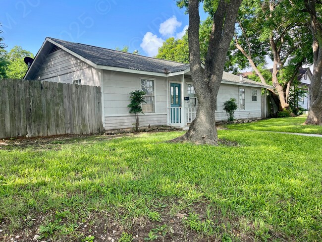 Photo - 166 Fargo Ave House