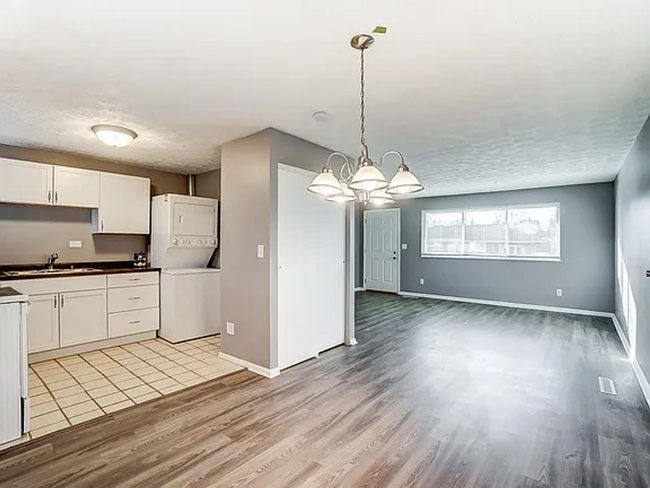 Foto del edificio - 3 Bedroom, 2 Bath Ranch Home with Garage and Fenced Yard in Huber Heights