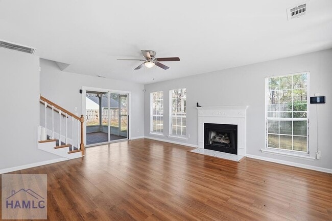 Building Photo - 22 Avocet Way