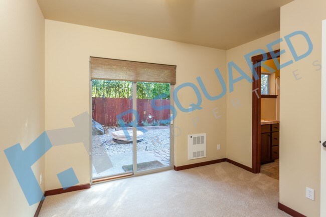 Foto del edificio - 10357 Stone Ave N