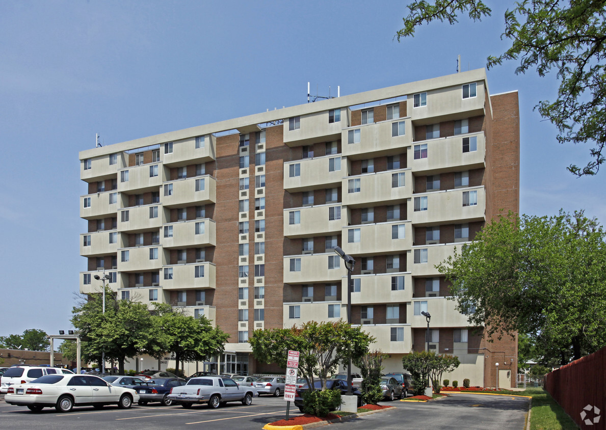 Foto del edificio - Cogic High-Rise Apartments