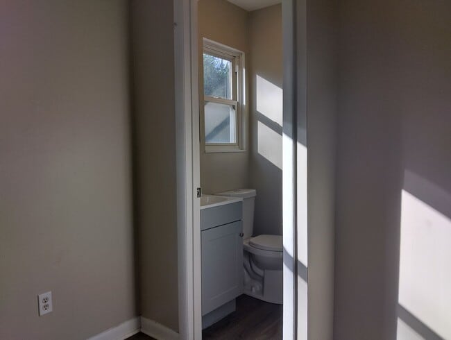 Foto del edificio - 7580 Bellehaven Dr