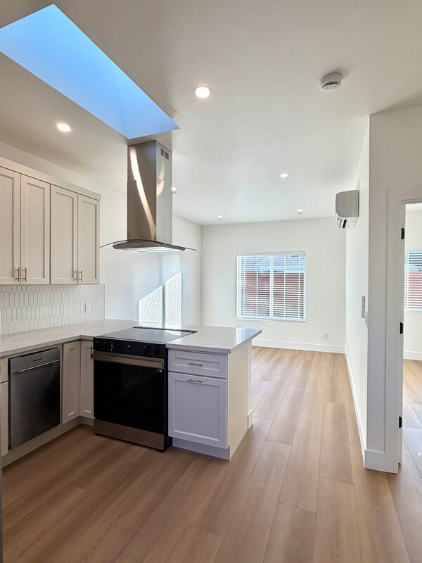 Foto del edificio - 6619 Pecan Ave