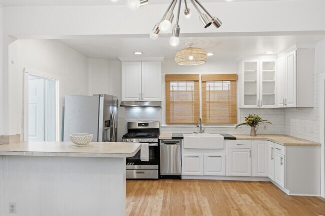 Foto del edificio - 920 Oaklawn Ave