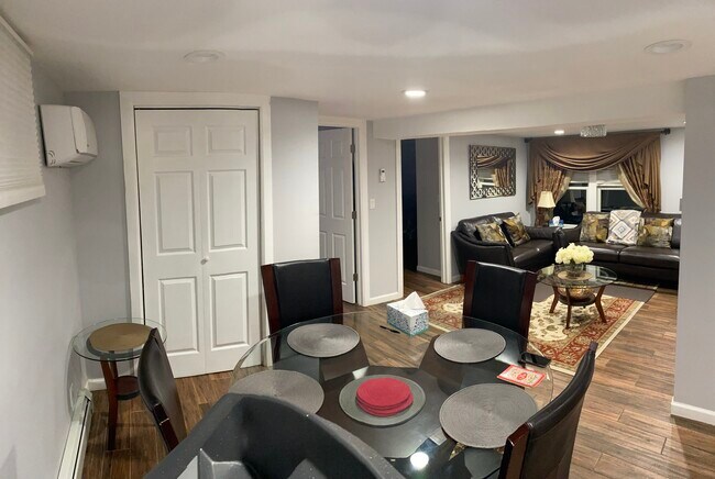 Foto del edificio - 142 Ridge Ave