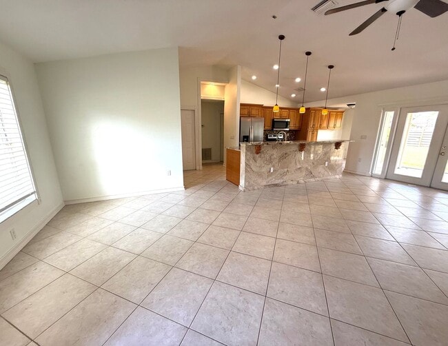 Building Photo - Spacious 3-Bed/2-Bath Home for Rent! Saras...