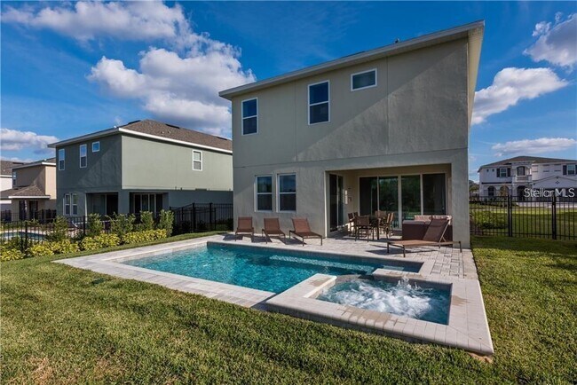 Building Photo - 7730 Fairfax Dr