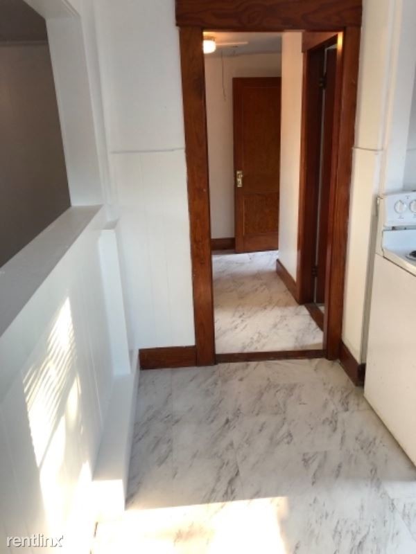 Building Photo - 2 br, 1 bath Apartment - 30 Chapel St