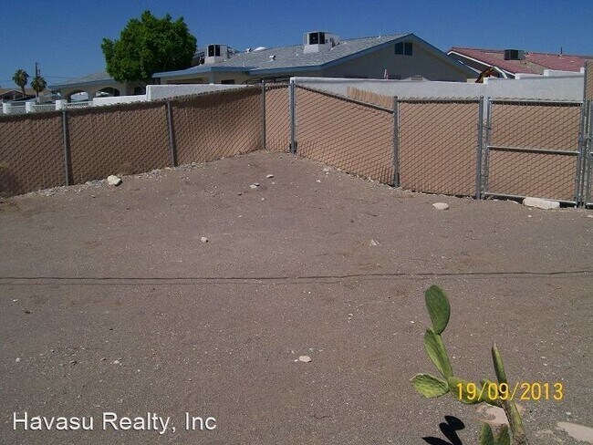 Building Photo - 3 br, 2 bath House - 3017 Caliente Drive