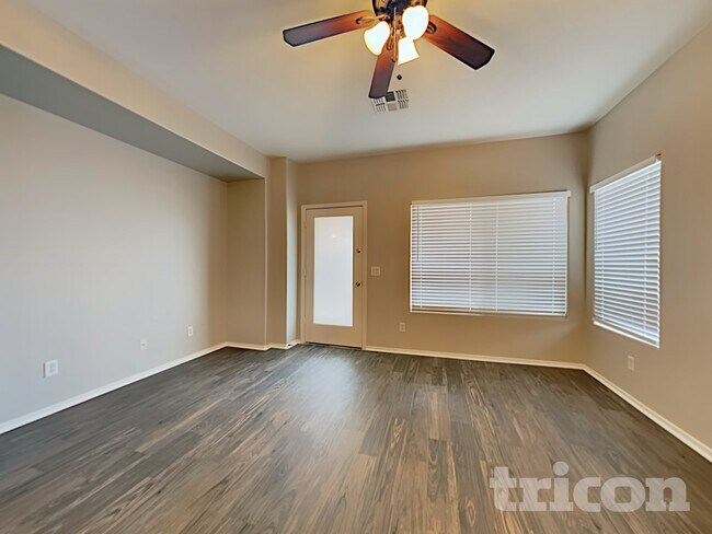Foto del edificio - 11717 W Jackson St