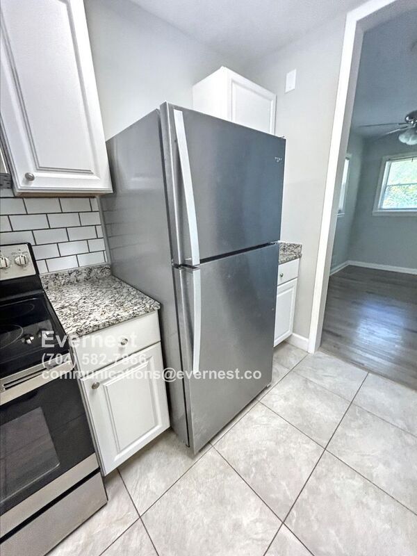 Building Photo - 3308 Credenza Rd