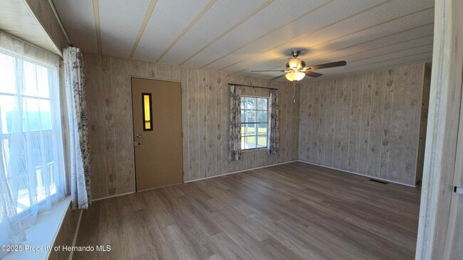 Building Photo - 8229 Green Ct