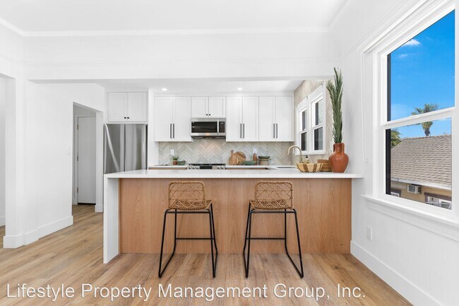 Building Photo - 1 br, 1 bath House - 3353 1/2 Grim Ave