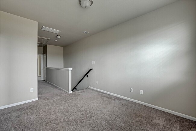 Building Photo - 315 Biltmore Loop